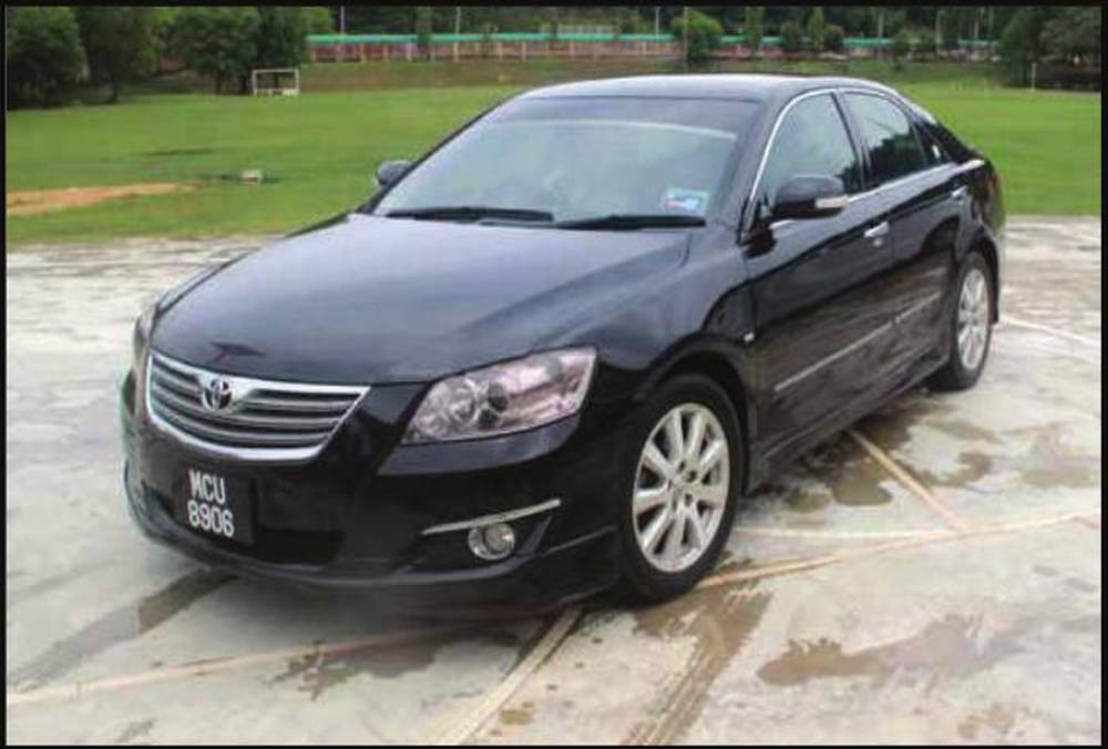 5-seater executive car