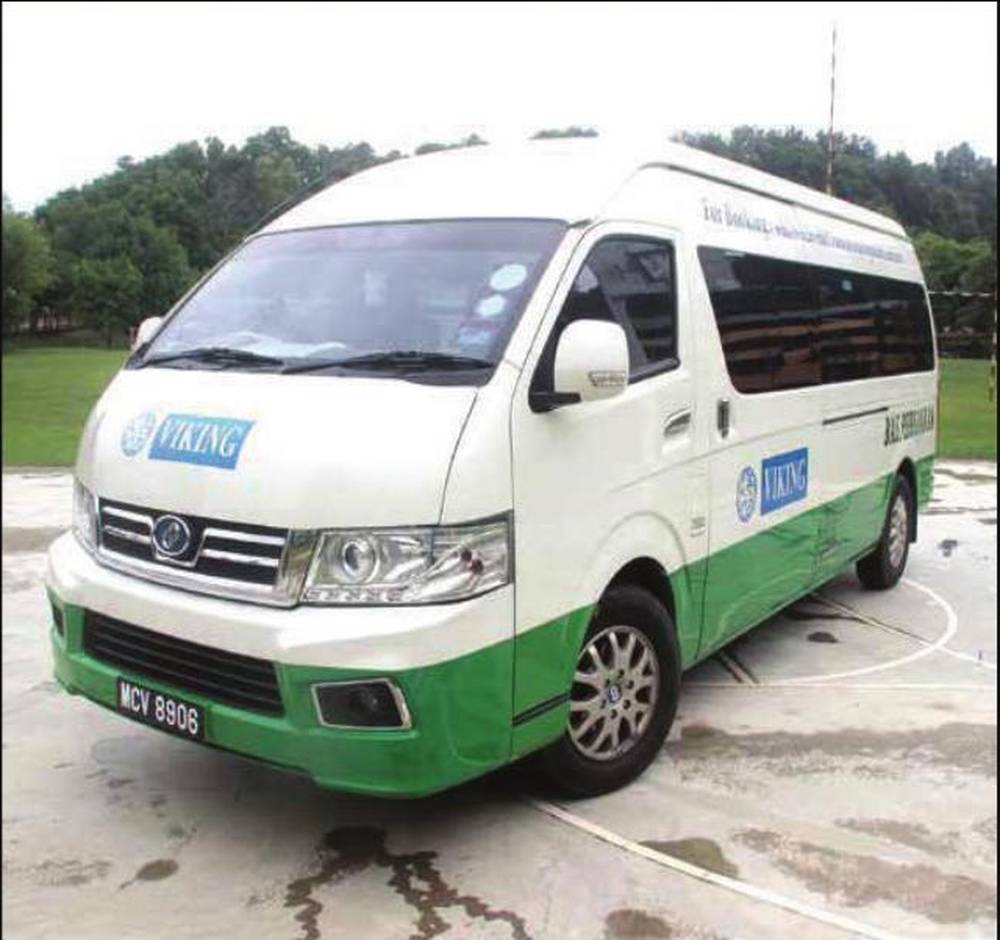 17-seater tour bus